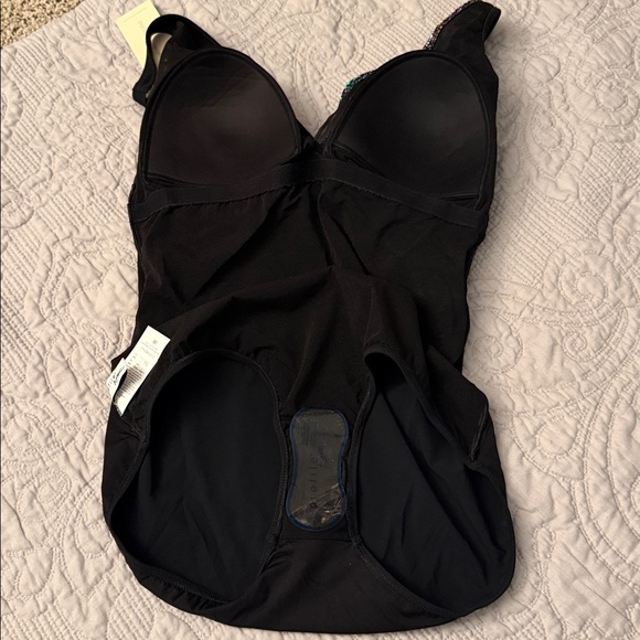 NWT PROFILE BY GOTTEX LAYLA TRICOLORE V-NECK SURPLICE ONE PIECE SWIMSUIT SIZE 14 - Picture 6 of 11